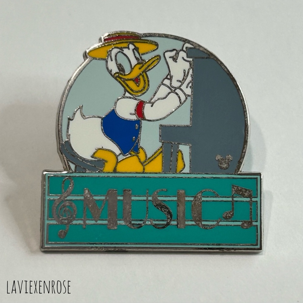 Donald Music Mgm Parking Sign Pin
